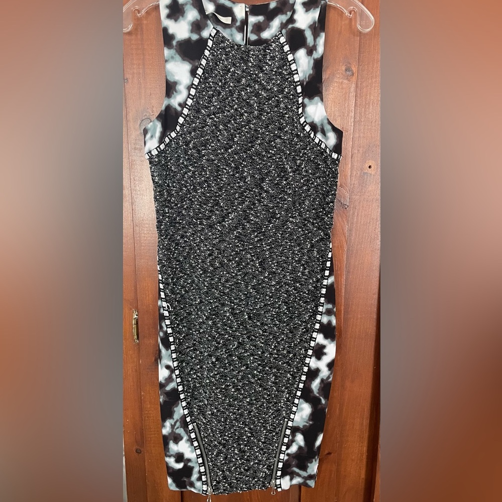 Rachel Roy Dress Size 8 Sleeveless Zipped Bodycon Knee Length Mixed Media
